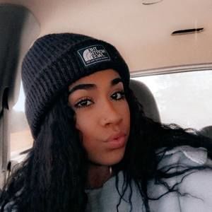 Meet your Posher, Maria